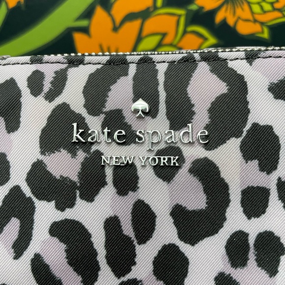 NWT Kate Spade Chelsea Spotted Leopard Cosmetic Pouch - Picture 4 of 7
